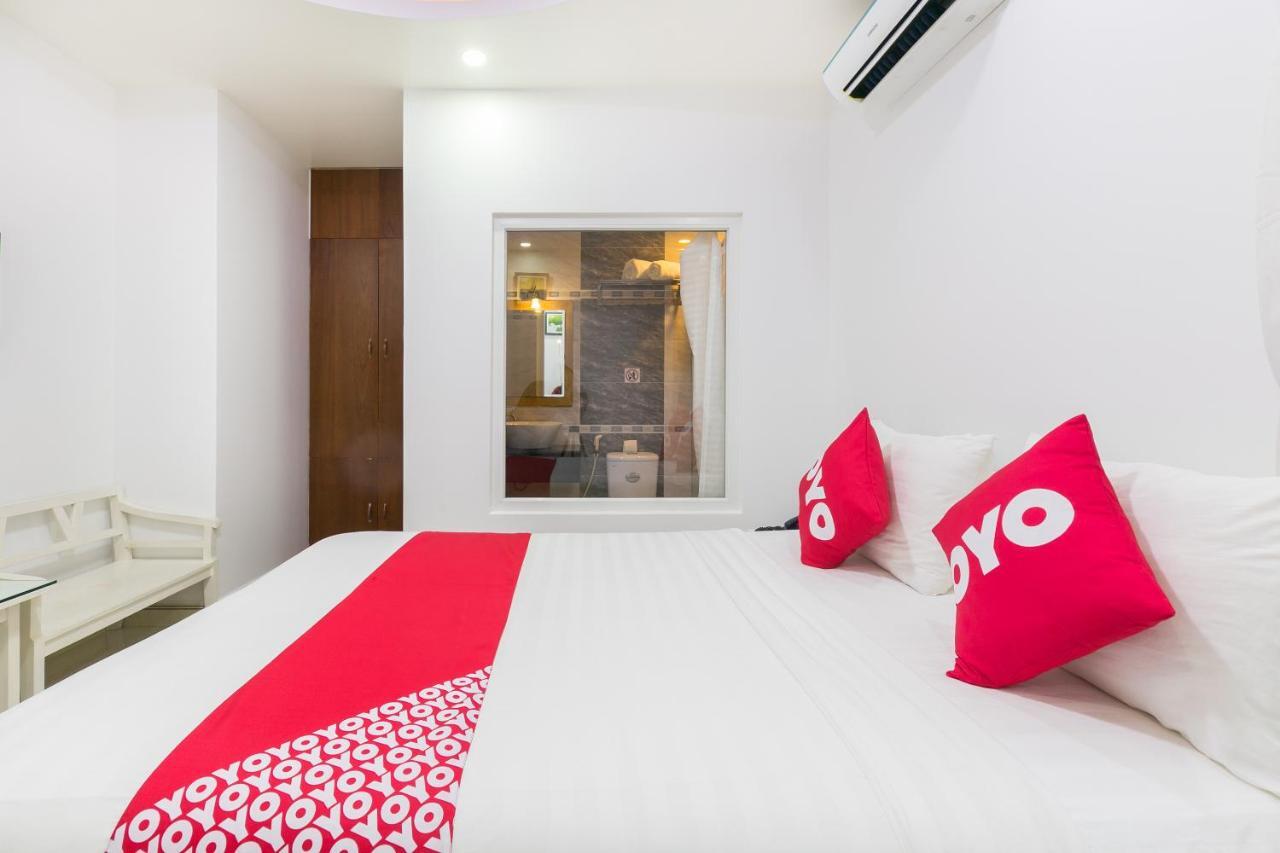 Oyo 652 Monaco Hotel Ho Chi Minh City Bagian luar foto