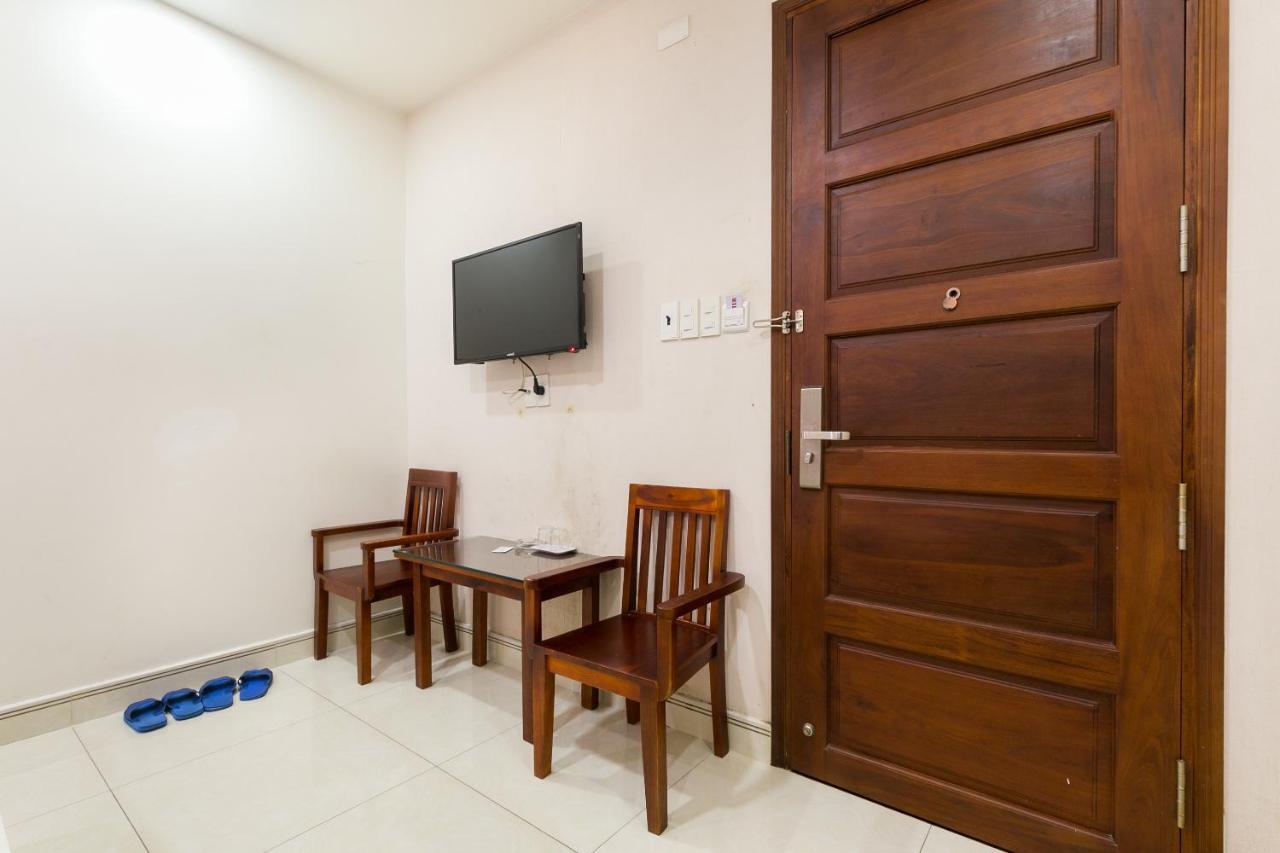 Oyo 652 Monaco Hotel Ho Chi Minh City Bagian luar foto