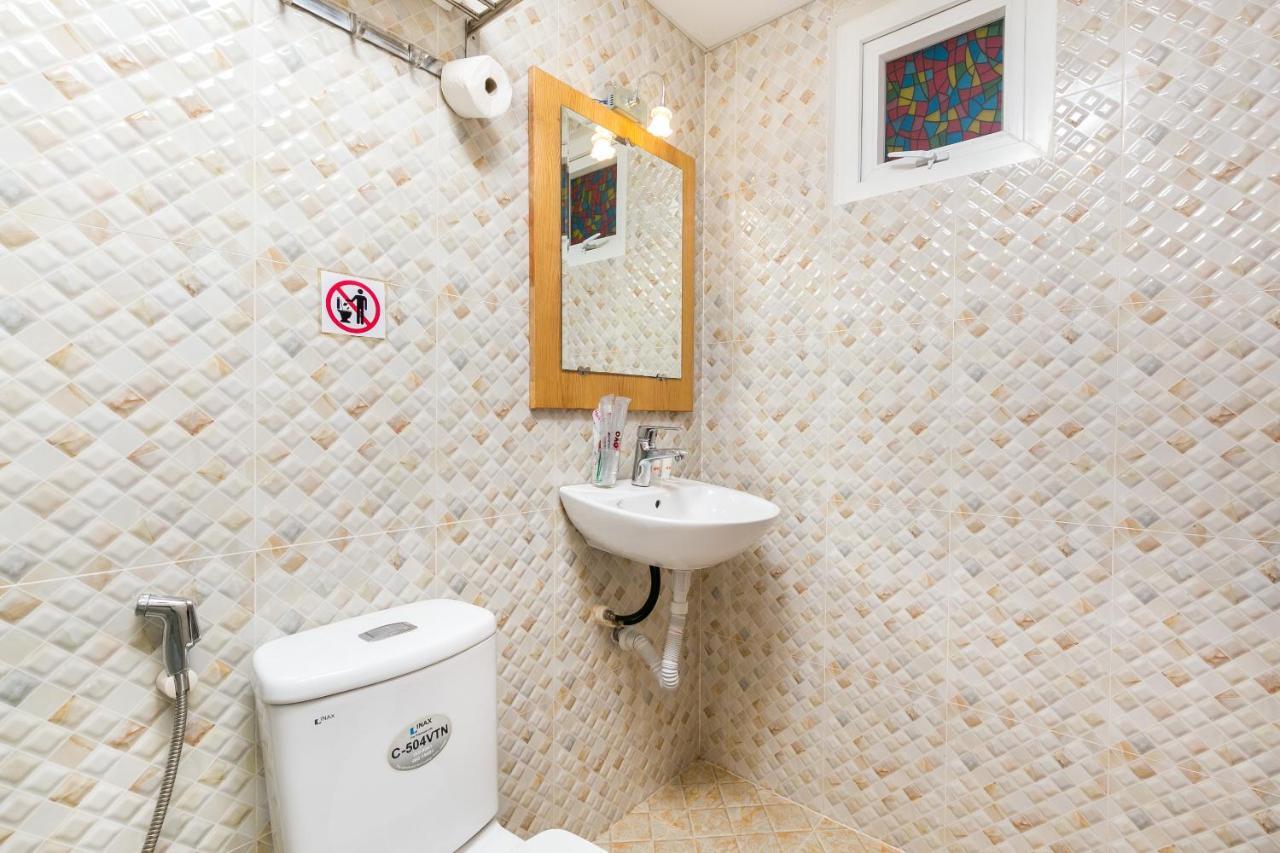 Oyo 652 Monaco Hotel Ho Chi Minh City Bagian luar foto