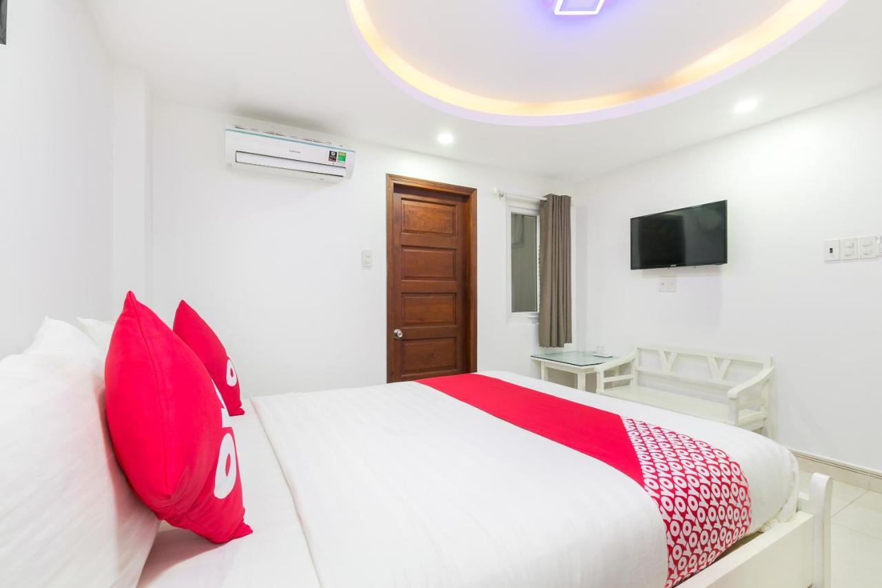 Oyo 652 Monaco Hotel Ho Chi Minh City Bagian luar foto